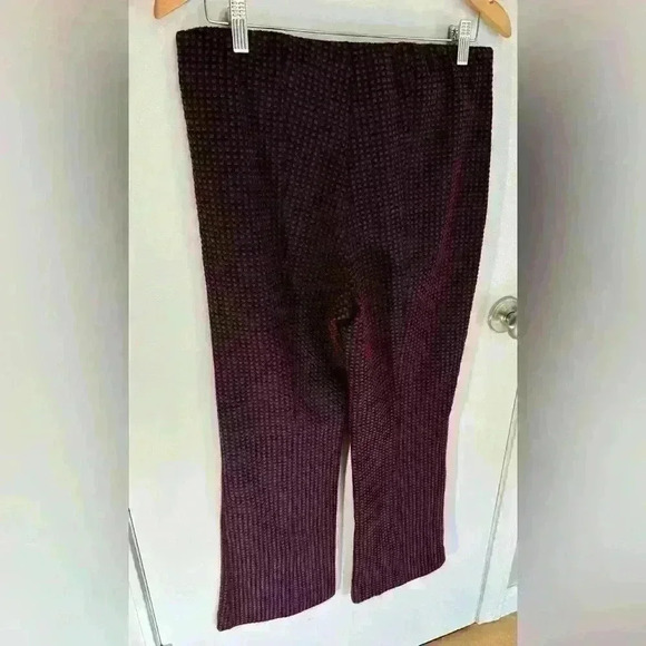 NWT Anthropologie Essential Crop Flare Pants In Maroon Navy Check Size Medium - Picture 3 of 14